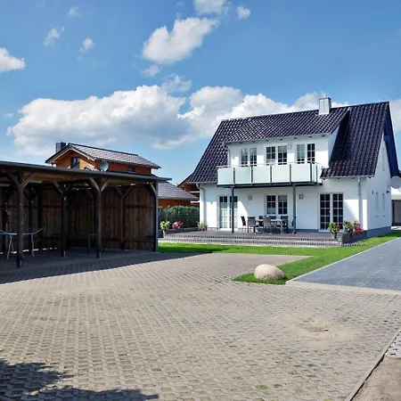 - Feldstrasse 3b *